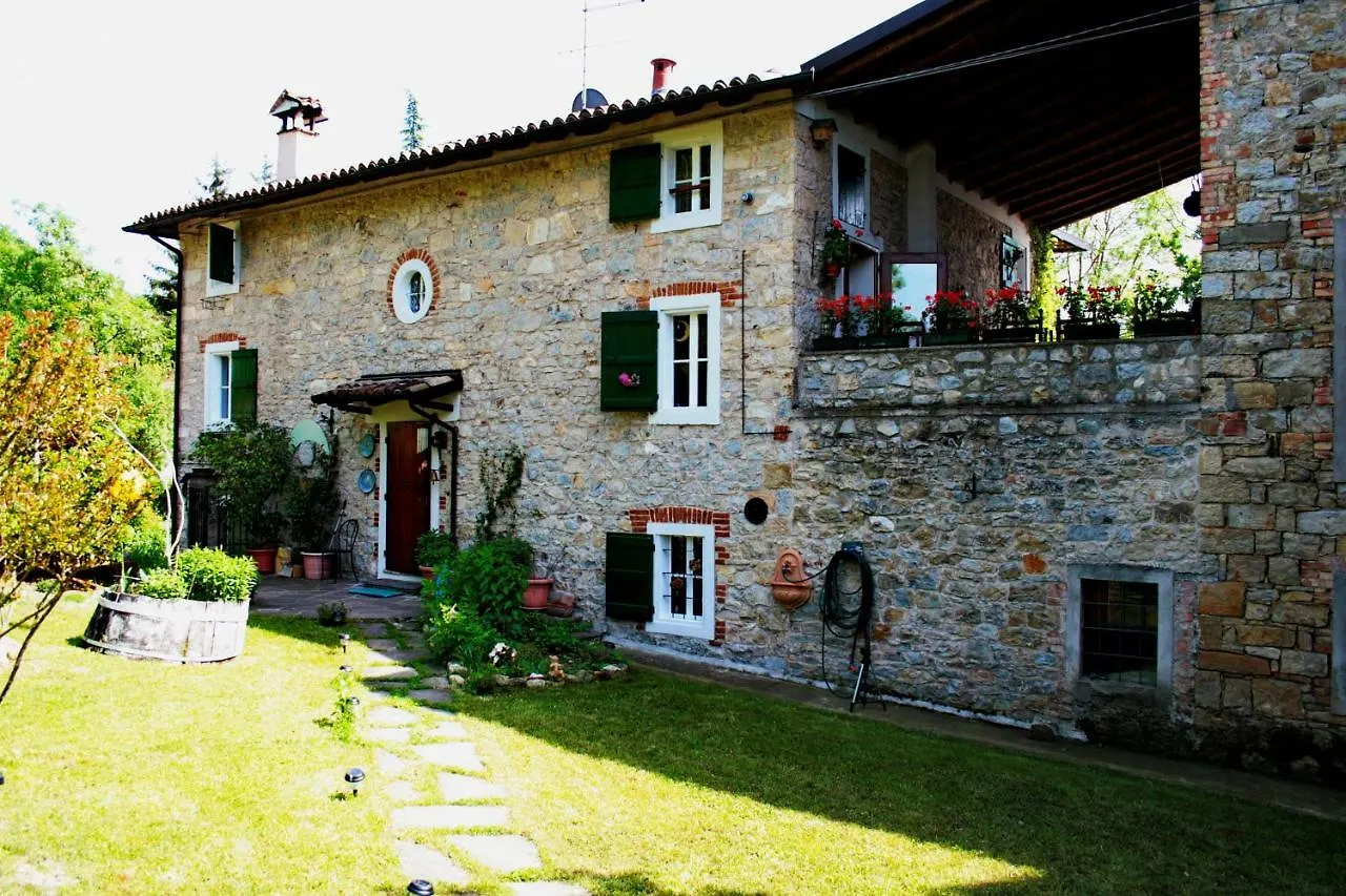 La Quercia - La Maison Des Arts Vezzano sul Crostolo Bed & Breakfast